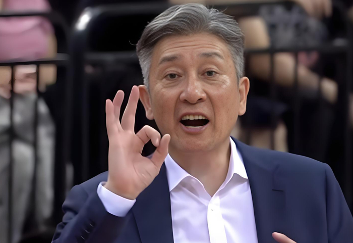 开云体育官方网站-深圳队做出1个重要决定！签约2米18中锋 球迷：郑永刚要争冠|伊布·巴吉|CBA|总冠军|上海队|NBA_新浪体育_新浪新闻